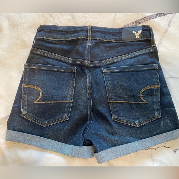 American Eagle Super high-rise shorts size 2. - Picture 2 of 2